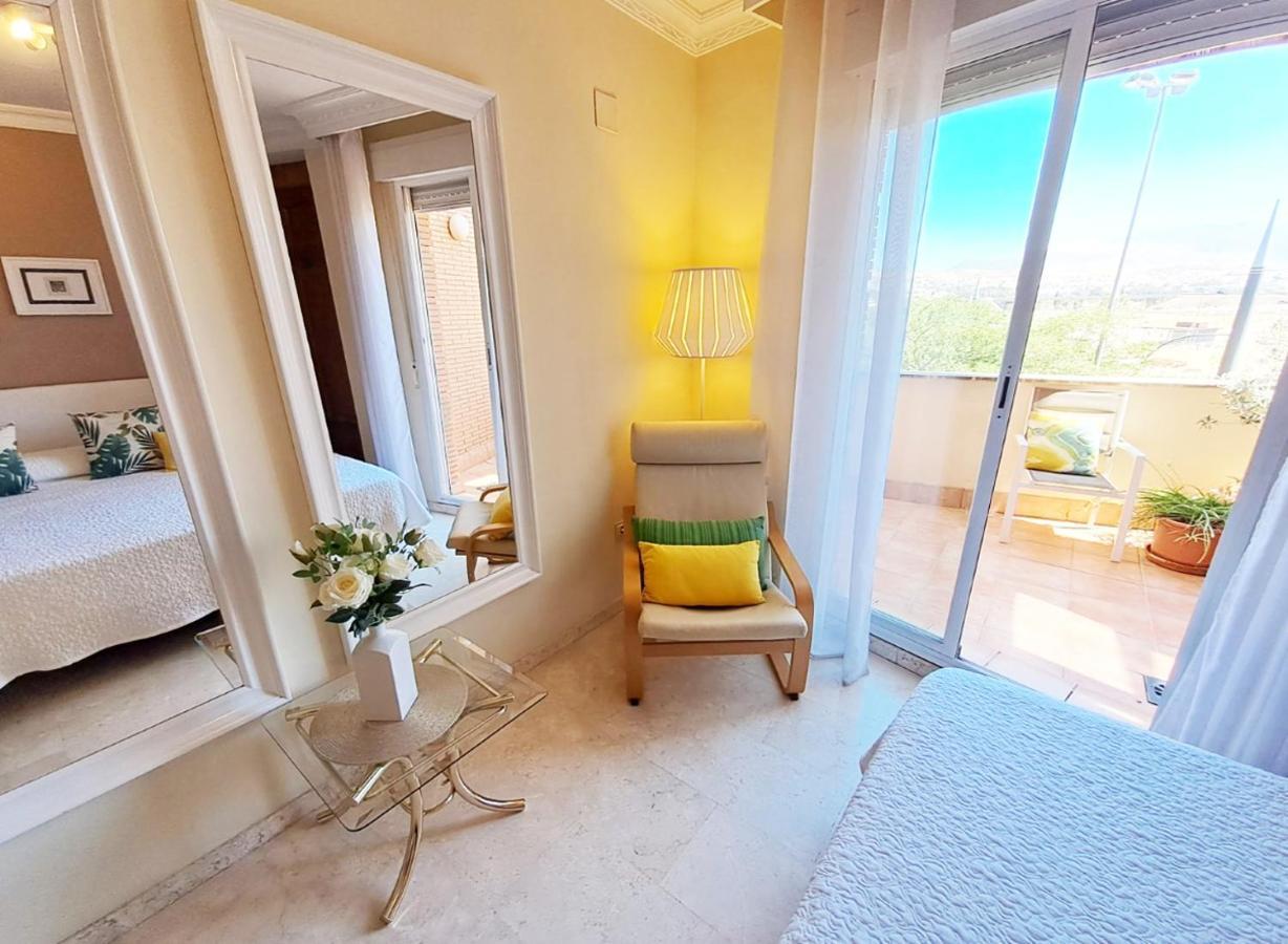 Luminoso Apartamento A 10 Minutos Del Centro Apartment Гранада Екстериор снимка